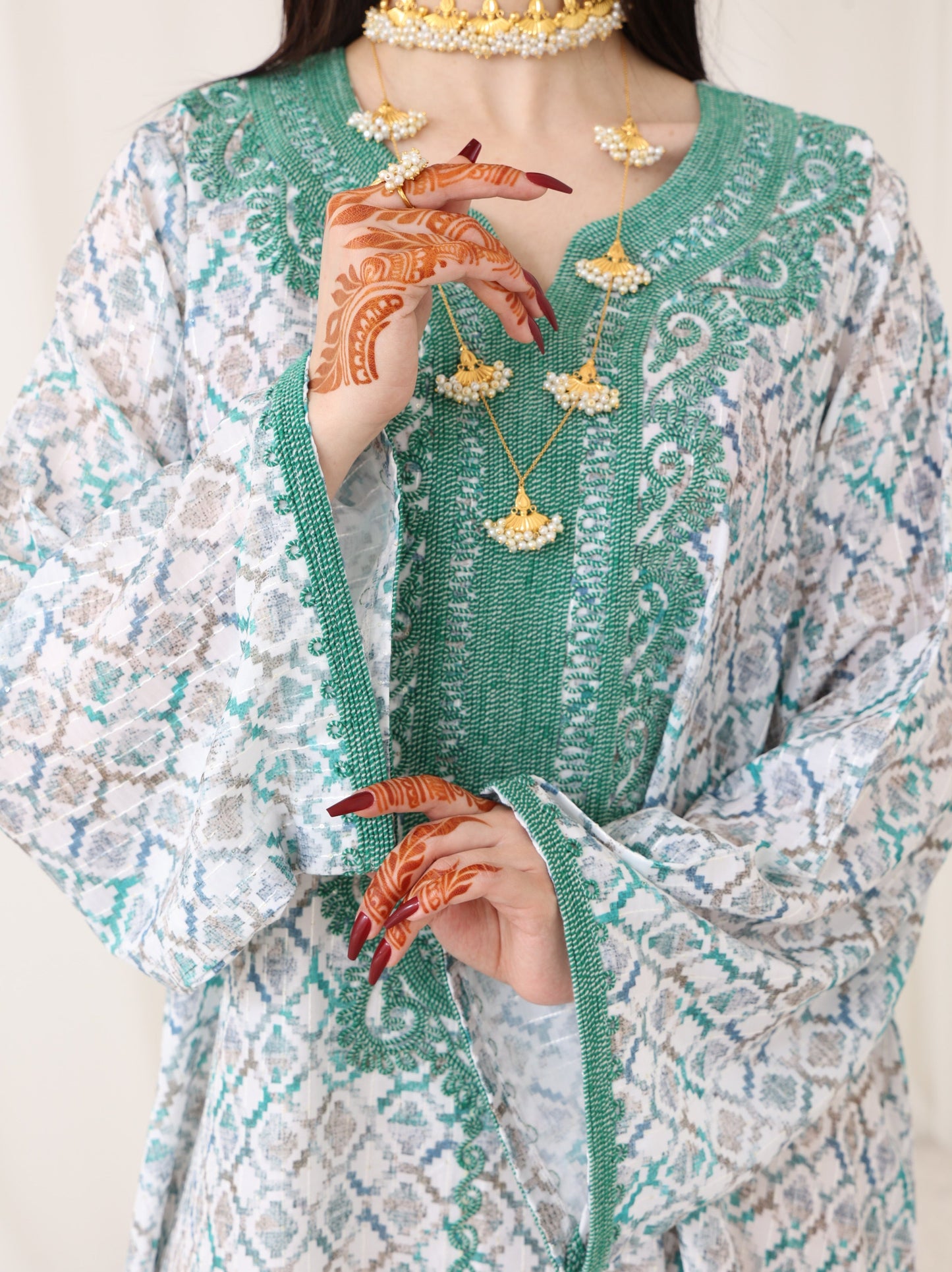 Mint Mystique